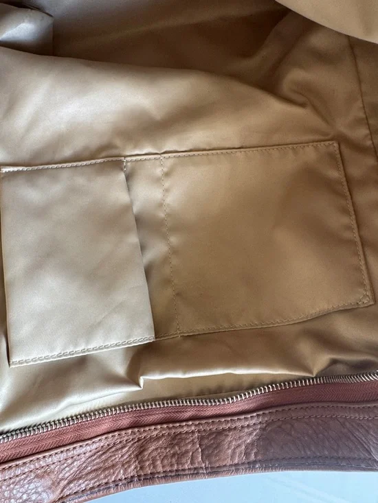 Coach Park Pebbled Leather Carrie Tote – Warm Brown with side pockets - Picture 9 of 11